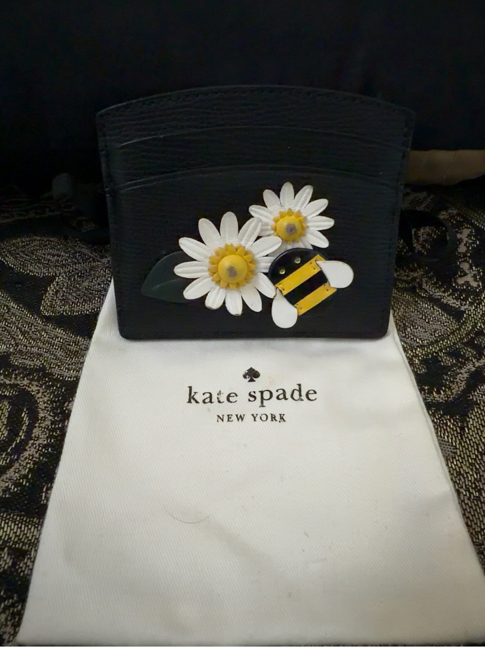 Kate Spade New York Bee & Daisy Card Holder 🐝🌼